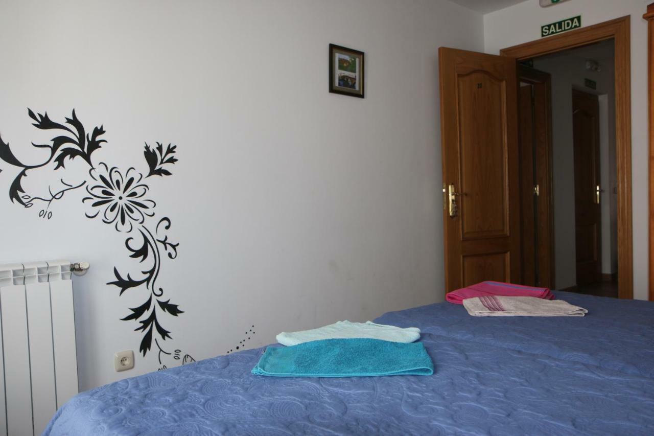 Hostal La Plaza Puente la Reina Eksteriør bilde