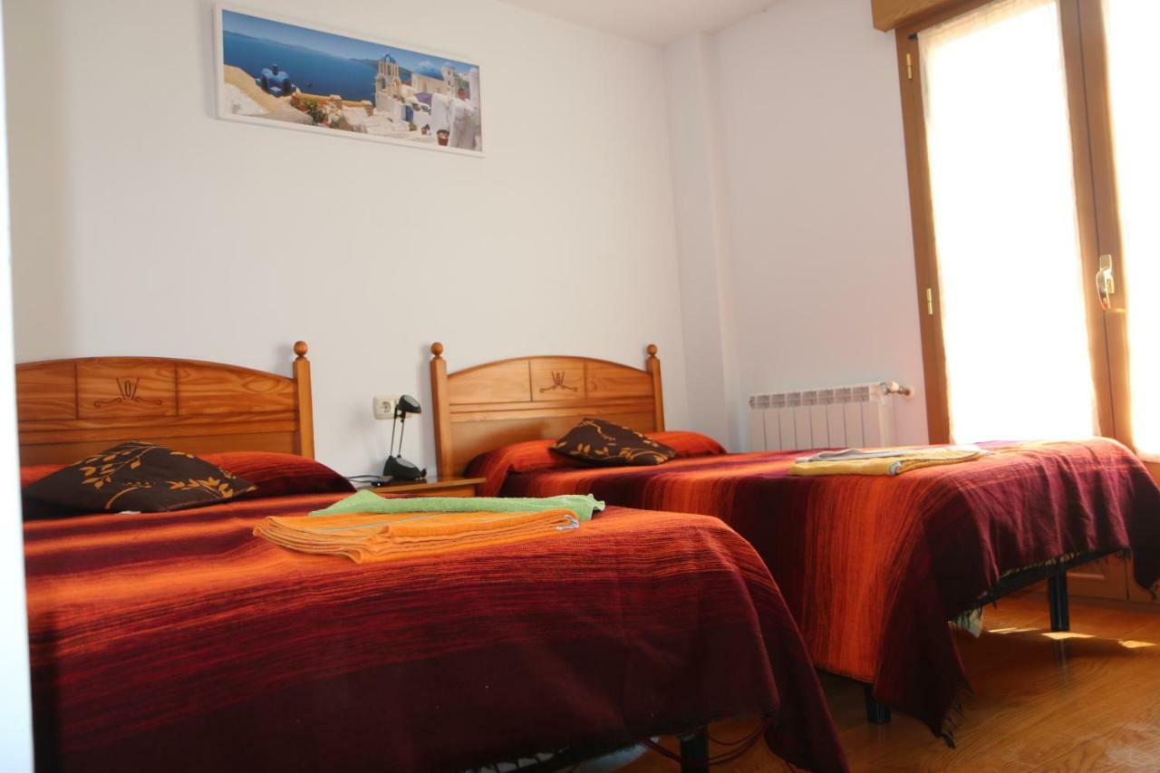 Hostal La Plaza Puente la Reina Eksteriør bilde