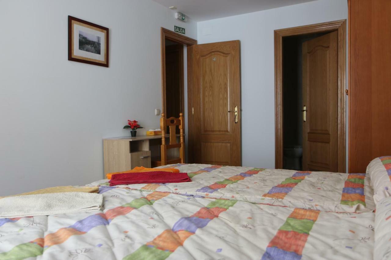 Hostal La Plaza Puente la Reina Eksteriør bilde