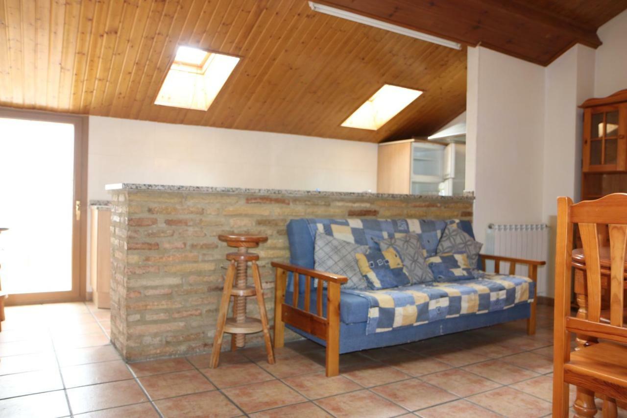 Hostal La Plaza Puente la Reina Eksteriør bilde